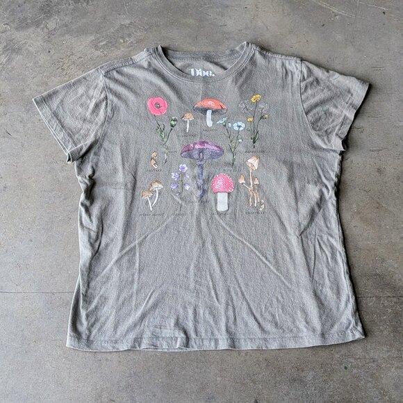 Fifth Sun and Doe Flowers Mushrooms Cacti Graphic Tee Bundle small medium - Picture 7 of 16